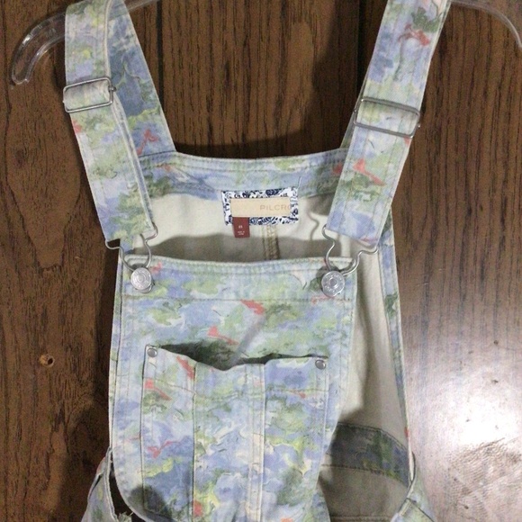 Pilcro x Anthropologie Cut-Off Short Overalls In Blue Motif Women's - Picture 2 of 5